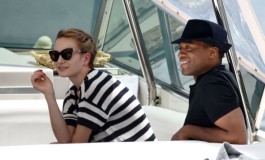 Chiwetel Ejiofor & Girlfriend Sari Mercer snapped Booed Up on a Yacht in Ischia