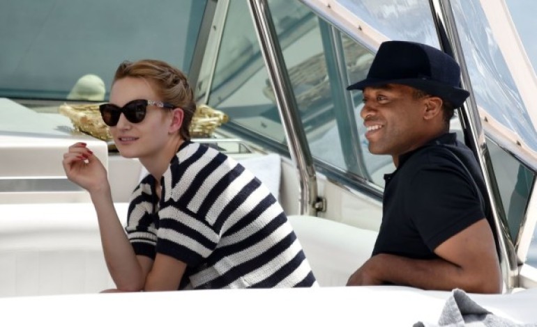 Chiwetel Ejiofor & Girlfriend Sari Mercer snapped Booed Up on a Yacht in Ischia