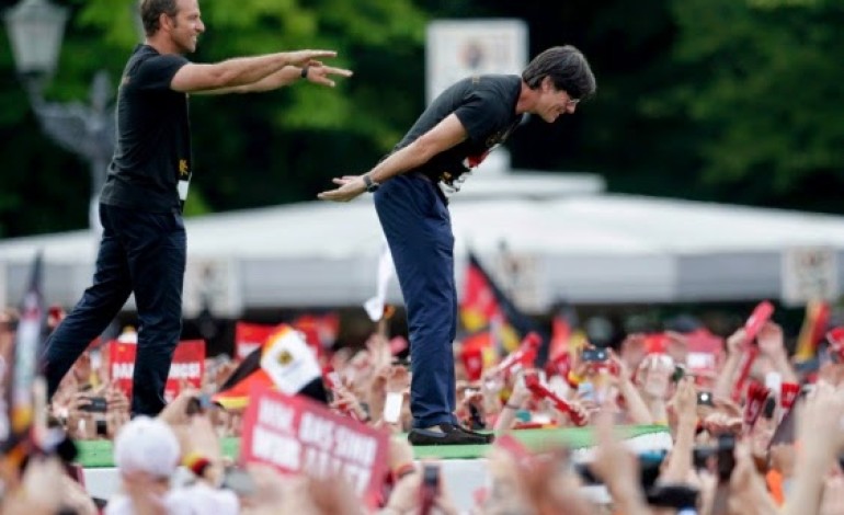 Germans Welcome Home Their World Cup Heroes (photos)