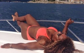 Serena Williams Flaunts Her Bum In Raunchy Bikini Photos