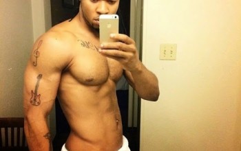 Flavour been sharing sexy 'towel selfies' all day...