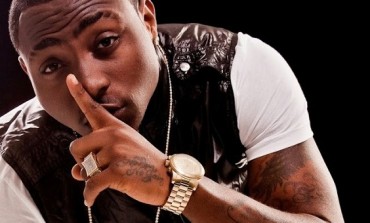 Ivory Coast Girl Gets Into Davido’s Trousers! [ SEE PHOTO]