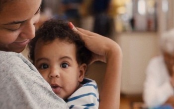 OMG! A Woman Claims She Was Pregnant With and Gave Birth to Blue Ivy, Not Beyonce! See Video!