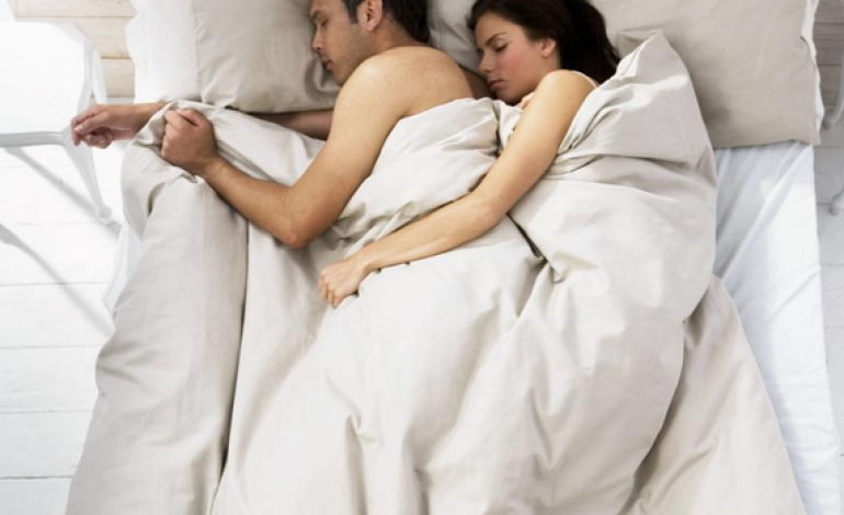 Sleep naked to have happy relationship – Agreed!