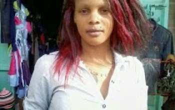 Kenyan Lady Says She’s Ready, Posts Raunchy Pix And Offers Money For S£x [Photos]