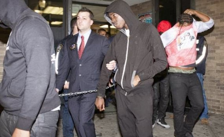 Photos: Bobby Shmurda handcuffed to his gang members as they leave court