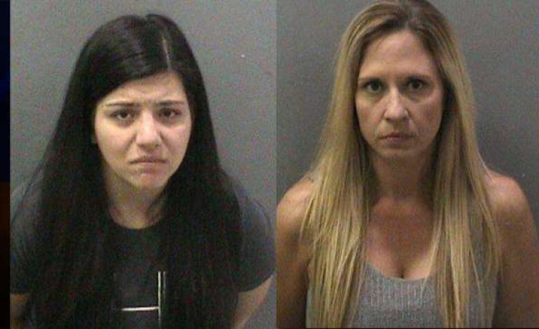 2 teachers arrested for having sex with students