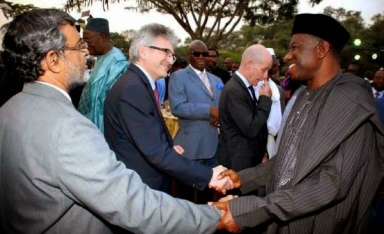 Photos: President Jonathan meets with Diplomatic corps in Abuja