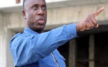 Nigeria Political Thugs Open Fire At Gov. Amaechi’s Convoy In Rivers