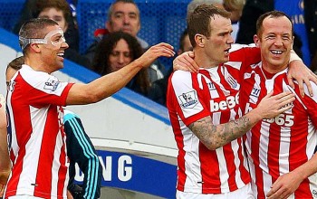 #Sport: Stoke City's #Charlie Adam scores from 65 yards out