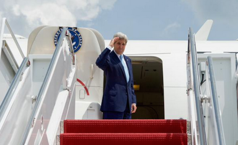 John Kerry On his Way to Nigeria for #Buhari’s Inauguration – PHOTO