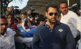#Bollywood star Salman Khan sentenced to five years in jail for 2002 hit-and-run