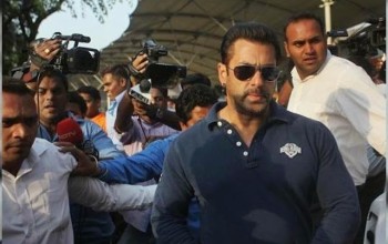 #Bollywood star Salman Khan sentenced to five years in jail for 2002 hit-and-run
