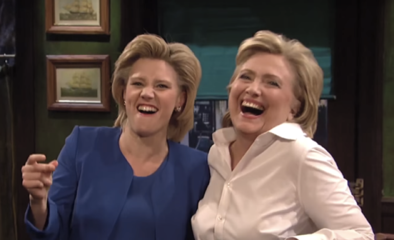 Hillary Clinton mocks Donald Trump during SNL appearance