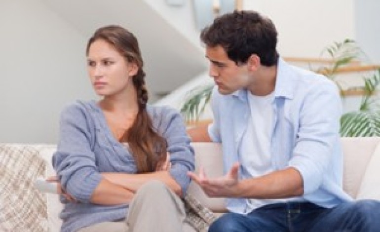 5 Signs Your Spouse Doesn’t Love You Anymore