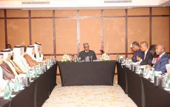 Photos: Buhari interacts with Qatar business community