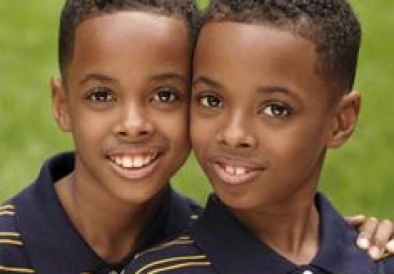9 Natural Ways To Increase Your Chances Of Having Twins
