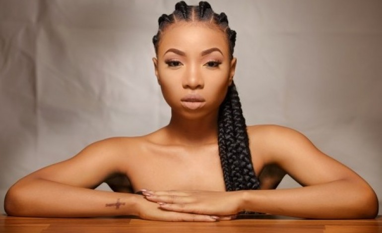 Female Rapper Mo’cheddah Releases Topless Photos