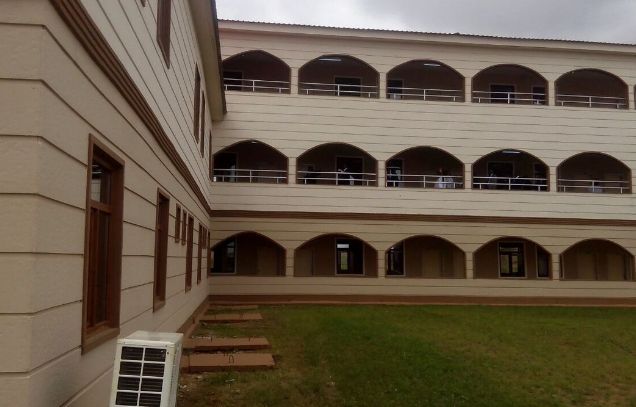 Photos: Buhari commissions the massive Osogbo government high school