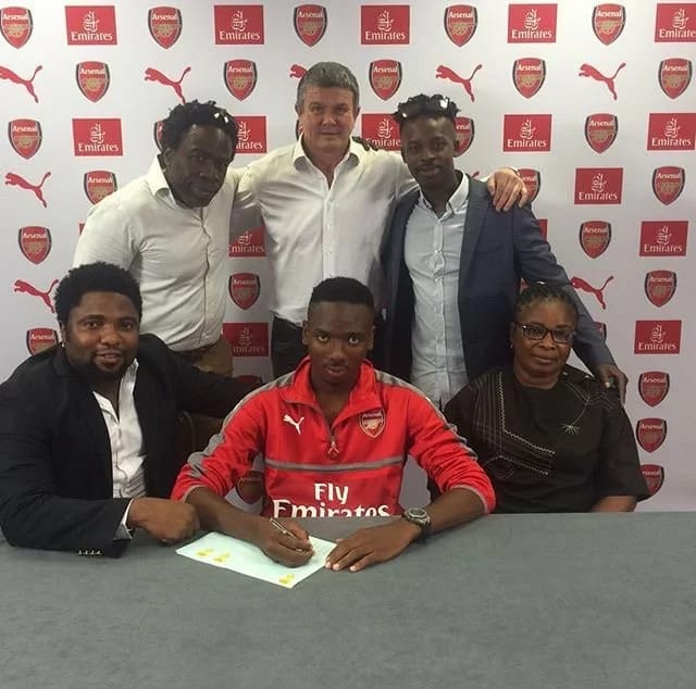 Kelechi Nwakali signs for Arsenal