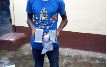 BUSTED! How police arrested seller of bar soap packaged as phones (photos)