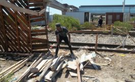 Desperate Phillippi residents erect shacks on railway tracks [photos]