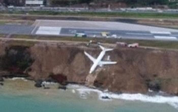 Turkey plane skids off runway and splits in Istanbul