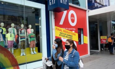 Gap considers closing all its UK stores