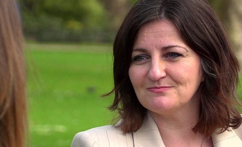 Conservative MP quits government job over free school meals